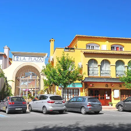 La Plaza Apartment